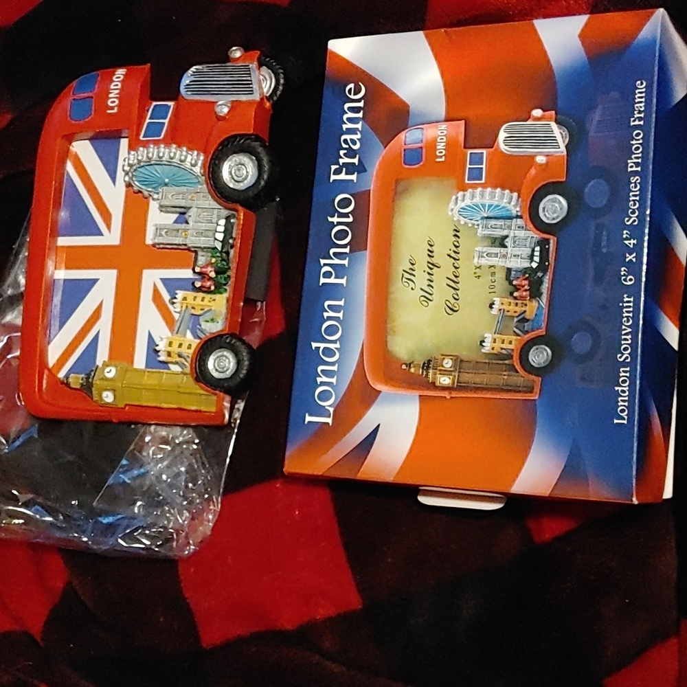 5/$20 London Photo Album